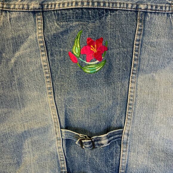 Vintage Levi's Women's Fresh Produce Denim Vest Size L Floral Embroidery Boho - Picture 7 of 13